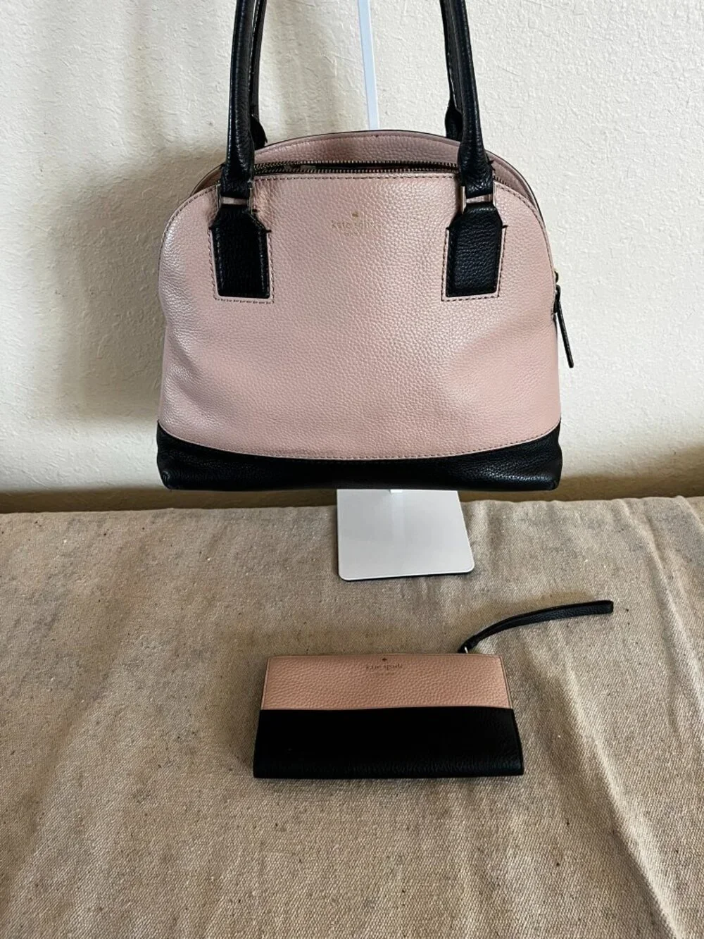 Kate Spade New York Lane Anika Blush/Black Pebbled Leather Shoulder Bag W/Wallet